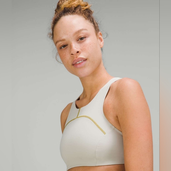 Lululemon Tough Train High-Neck Bra *Medium Support, C/D Cup size 10 - Picture 2 of 7